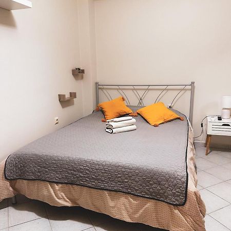 Chalkís Efrosini Downtown Apartment חדר תמונה